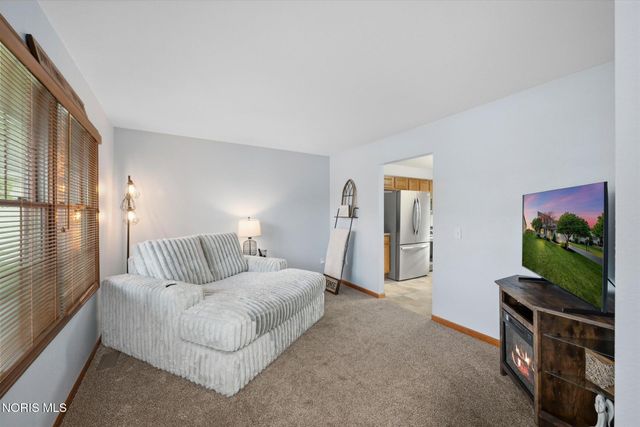 6065 Thomasville Court, Sylvania, OH 43560
