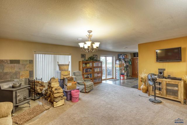 22318 LUCKY LN, Rapid City, SD 57701