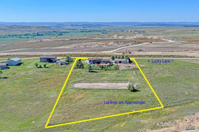22318 LUCKY LN, Rapid City, SD 57701
