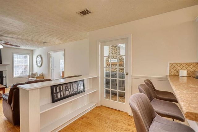 911 Parkplace, Loganville, GA 30052