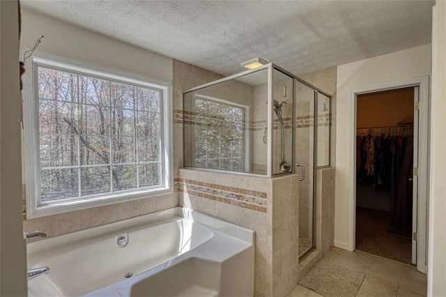 911 Parkplace, Loganville, GA 30052