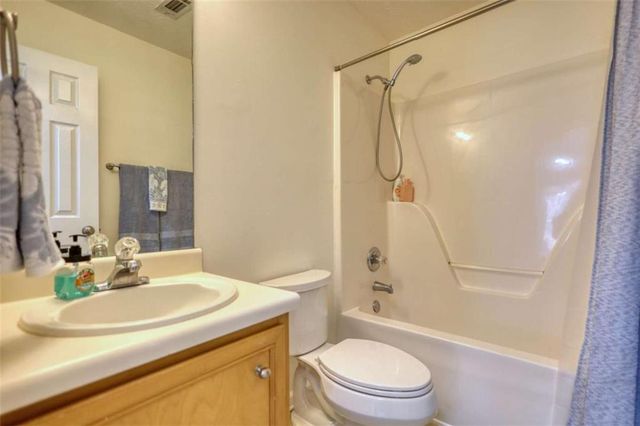 911 Parkplace, Loganville, GA 30052