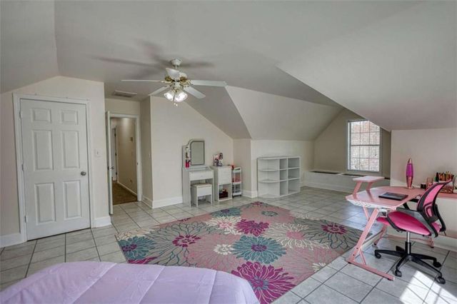 911 Parkplace, Loganville, GA 30052