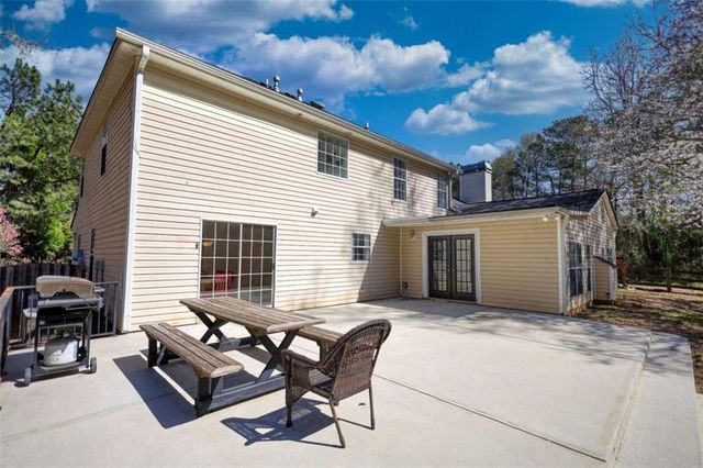 911 Parkplace, Loganville, GA 30052