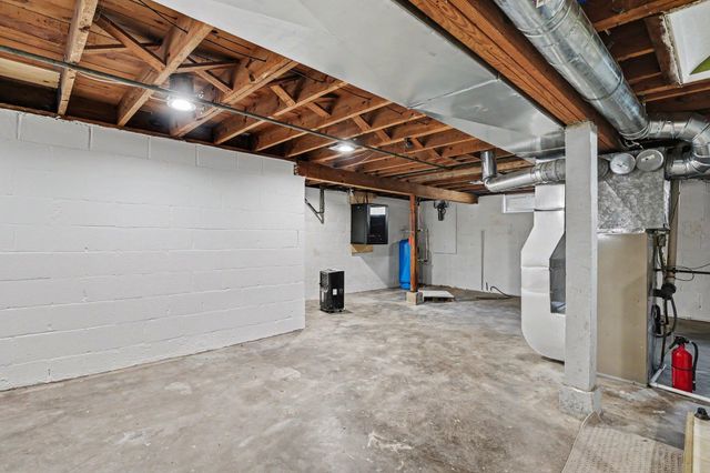 54218 N Ironwood Road, South Bend, IN 46635