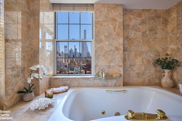 28 E 70th St Apt 12 11, New York City, NY 10021
