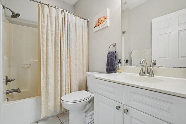 4847 Carnation Cir Apt 204, Myrtle Beach, SC 29577
