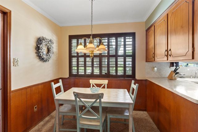 102 Parliament Drive, Houston, TX 77034