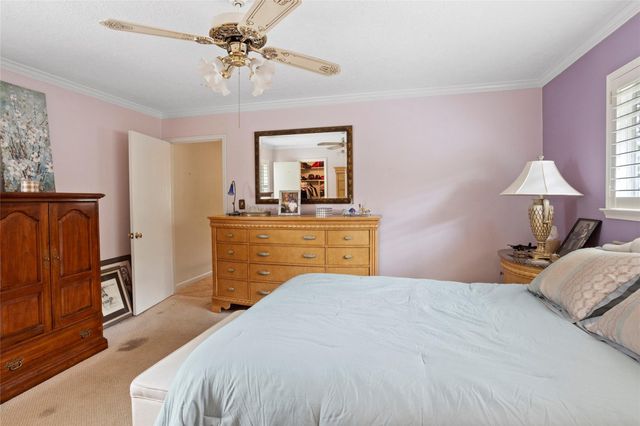 102 Parliament Drive, Houston, TX 77034