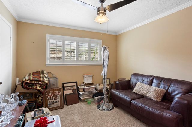 102 Parliament Drive, Houston, TX 77034