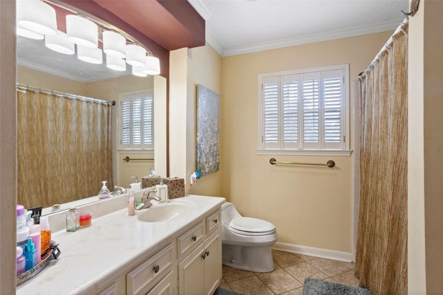 102 Parliament Drive, Houston, TX 77034
