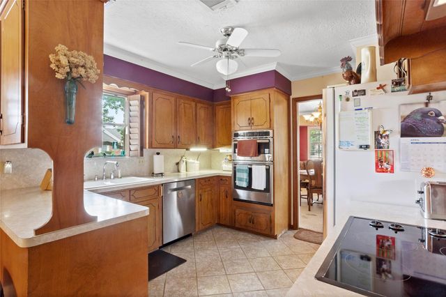 102 Parliament Drive, Houston, TX 77034