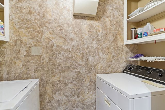 1701 Creekway Drive, Lewisville, TX 75067
