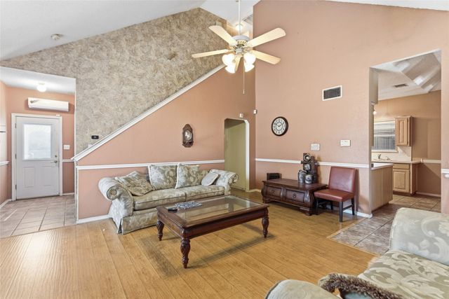 1701 Creekway Drive, Lewisville, TX 75067