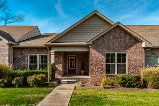 136 Odie Ray St # B, Gallatin, TN 37066