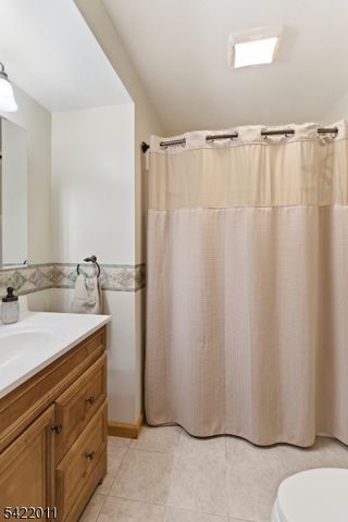 8 Woodlot Rd, Wayne Twp., NJ 07470