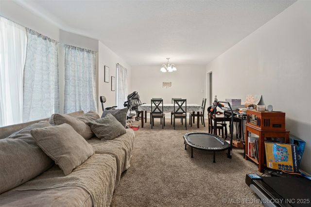 1714 Salisbury, Ardmore, OK 73401