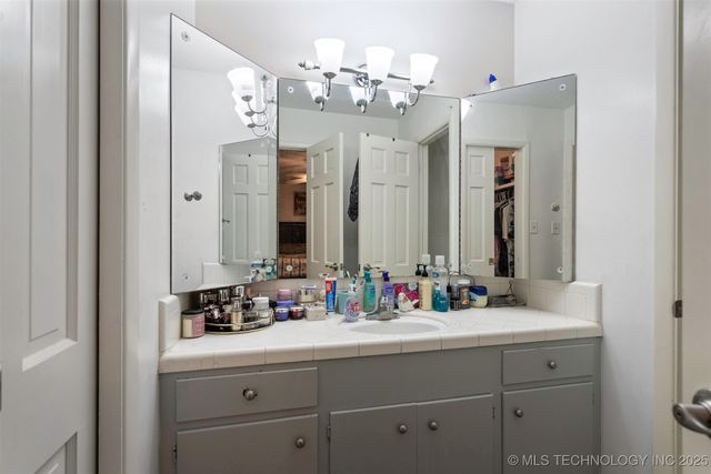 1714 Salisbury, Ardmore, OK 73401