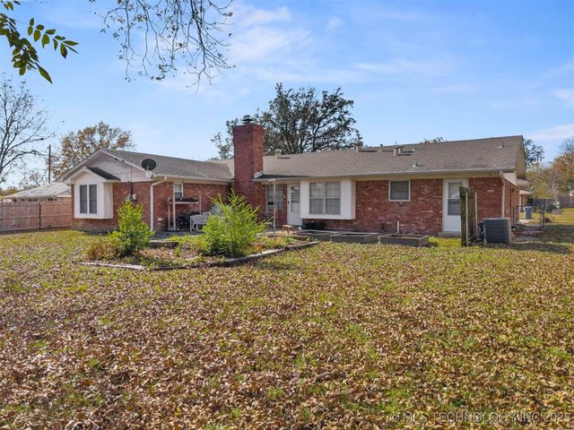 1714 Salisbury, Ardmore, OK 73401