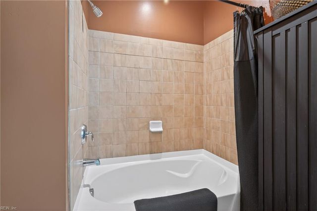 415 Saint Pauls Blvd Unit 504, Norfolk, VA 23510