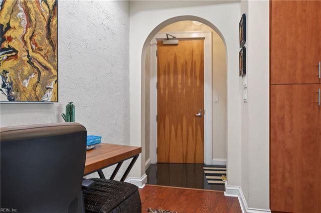 415 Saint Pauls Blvd Unit 504, Norfolk, VA 23510