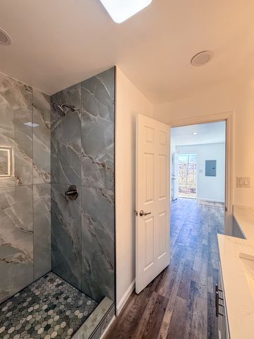 2814 Cardinal Drive, Rolling Meadows, IL 60008