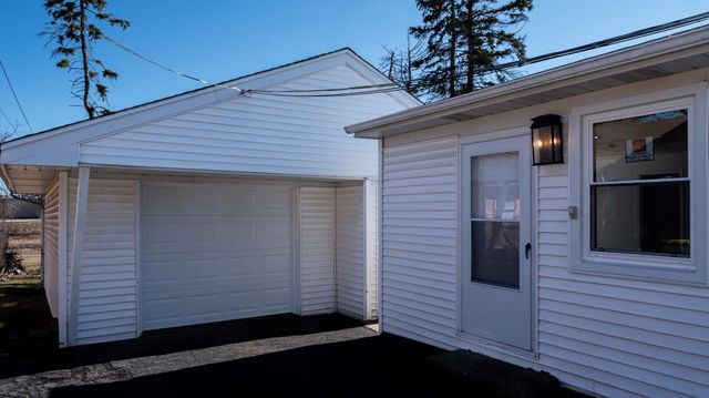 2814 Cardinal Drive, Rolling Meadows, IL 60008