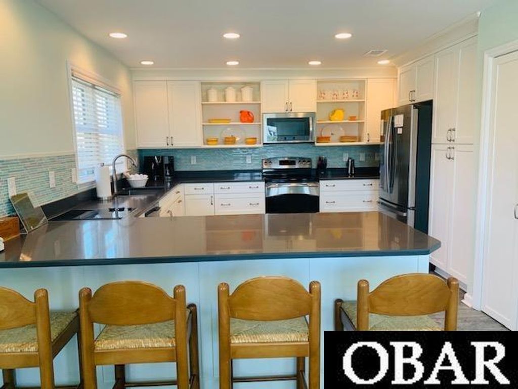 Image 7 of property listing at 139 S Spinnaker Court Lot 30, Duck, NC 27949