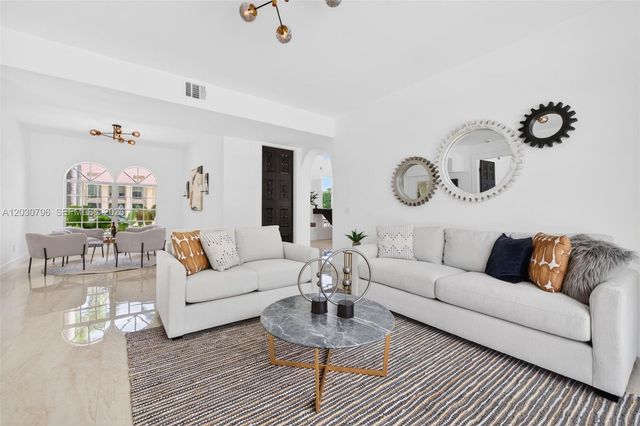 12360 SW 1st Street, Plantation, FL 33325