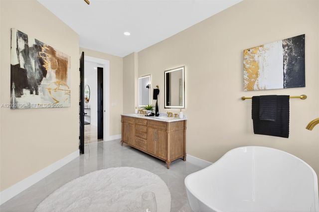 12360 SW 1st Street, Plantation, FL 33325