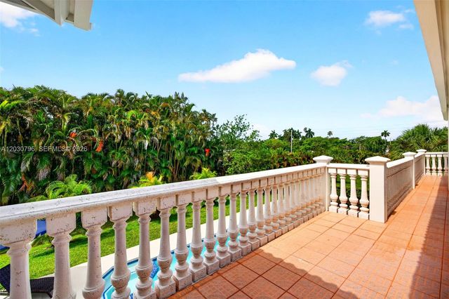 12360 SW 1st Street, Plantation, FL 33325