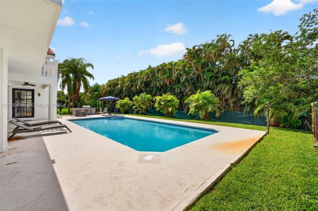 12360 SW 1st Street, Plantation, FL 33325