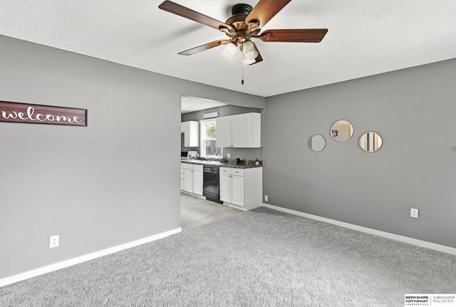 6318 Manderson Street, Omaha, NE 68104