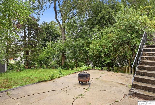 6318 Manderson Street, Omaha, NE 68104