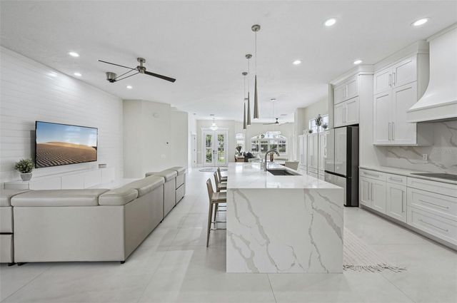 4611 SHARK DRIVE, Bradenton, FL 34208