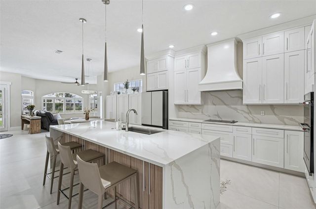 4611 SHARK DRIVE, Bradenton, FL 34208