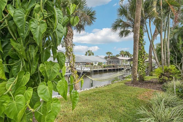 4611 SHARK DRIVE, Bradenton, FL 34208