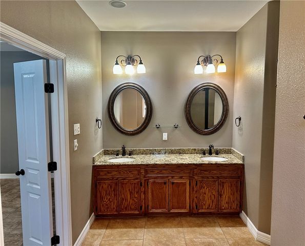 1601 Dove, Corpus Christi, TX 78418
