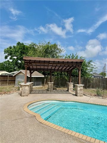 1601 Dove, Corpus Christi, TX 78418