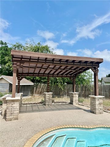 1601 Dove, Corpus Christi, TX 78418