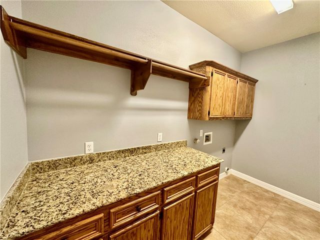 1601 Dove, Corpus Christi, TX 78418