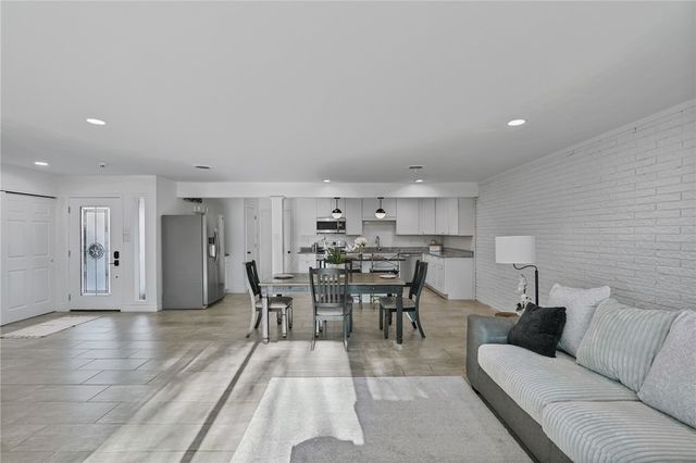 3237 Jamaica Dr, Corpus Christi, TX 78418