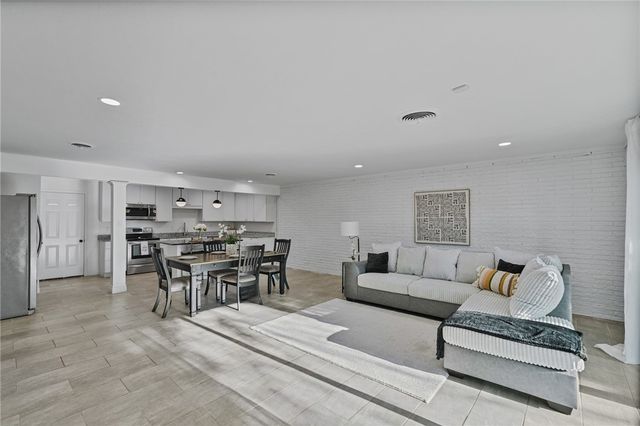 3237 Jamaica Dr, Corpus Christi, TX 78418