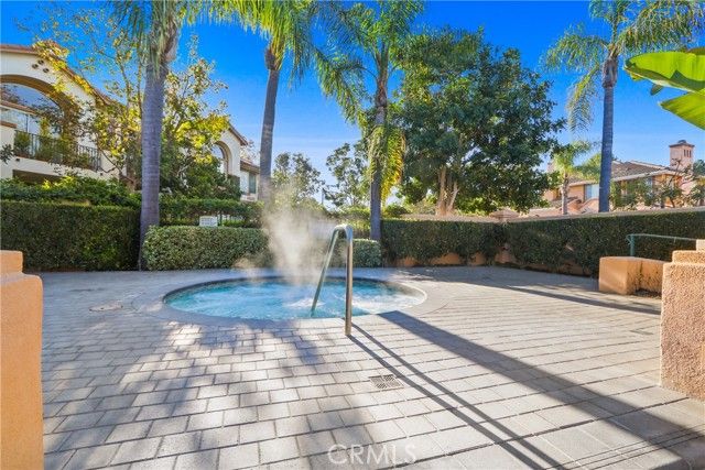 1607 Solvay Aisle, Irvine, CA 92606