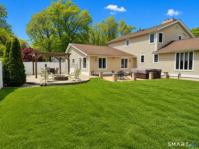 220 Coleman Road, Middletown, CT 06457