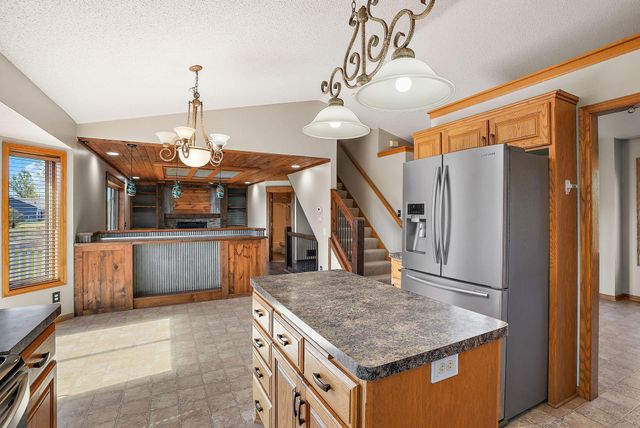 9114 190th Avenue NW, Nowthen, MN 55330