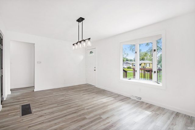 310 E Adams Street, Osceola, IN 46561