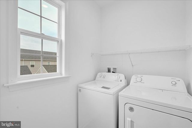 2473 ARTESIAN WAY, Lancaster, PA 17601