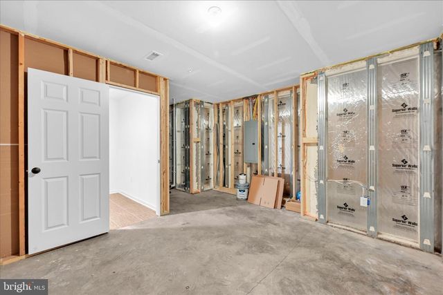 2473 ARTESIAN WAY, Lancaster, PA 17601