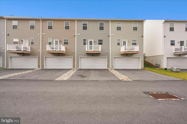 2473 ARTESIAN WAY, Lancaster, PA 17601